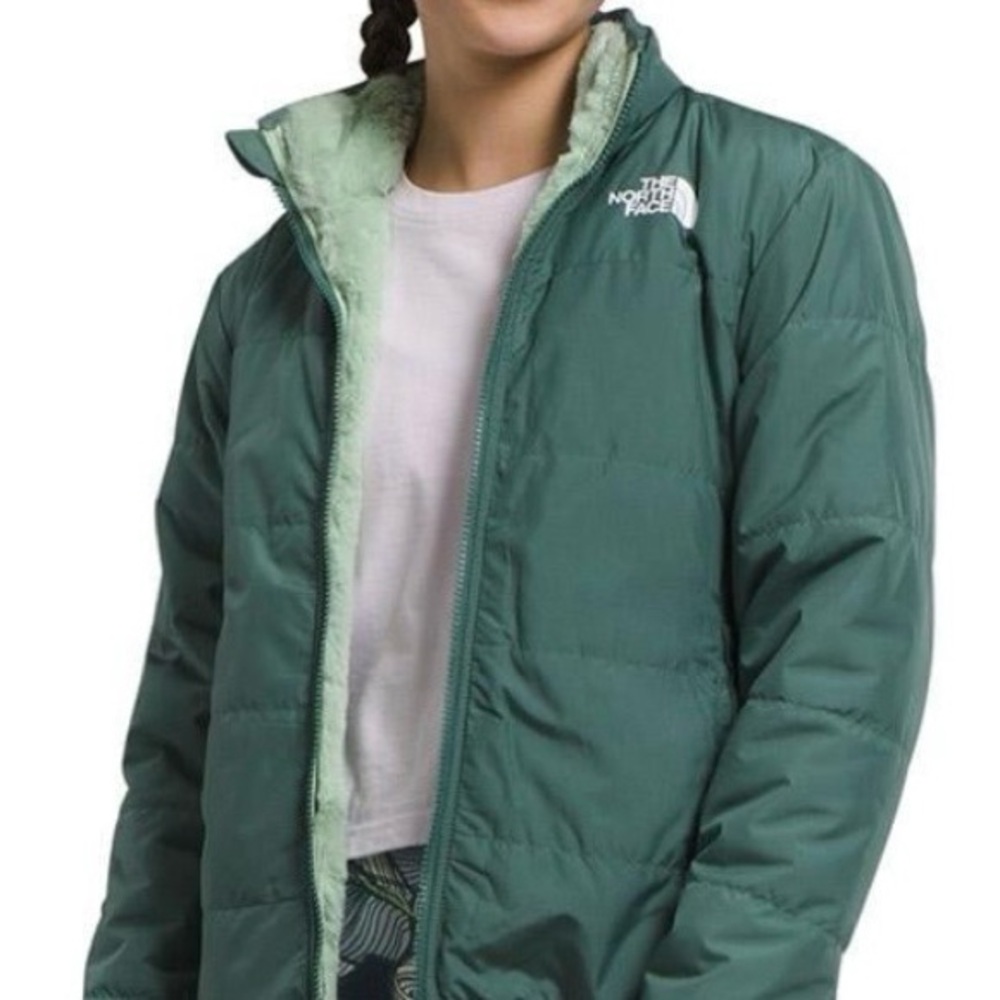 The North Face Girls Reversible Mossbud Swirl Jacket in Green Size Youth M